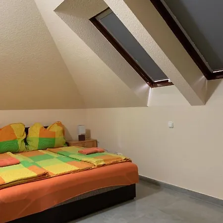 Balaton Kinizsi Bed & Breakfast *