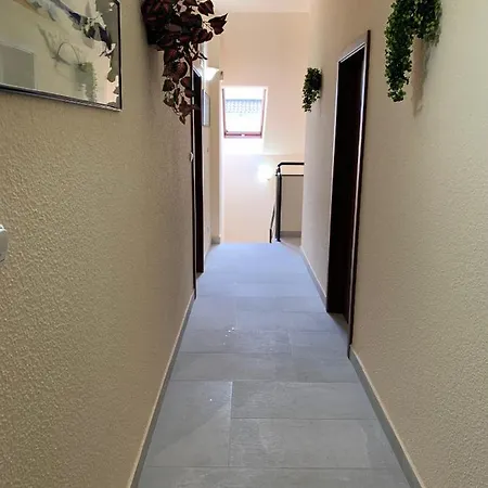 Balaton Kinizsi Couette-café