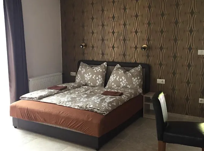 Bed and breakfast Balaton Kinizsi 3*